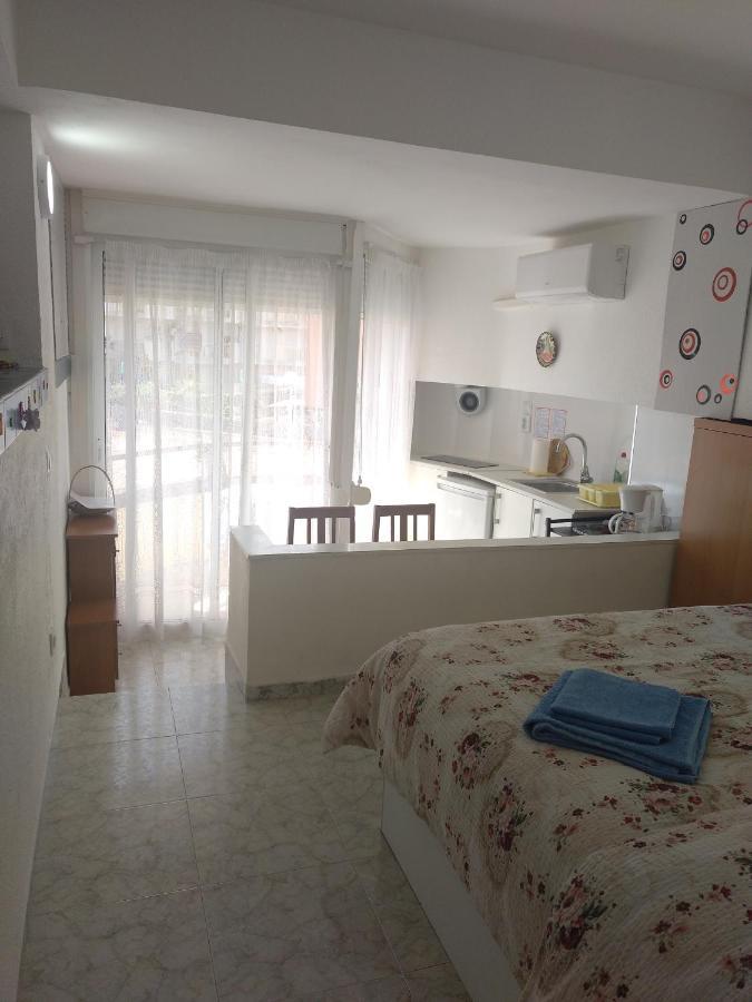 شقة La Pineda Beach Studio Near Port Aventura المظهر الخارجي الصورة